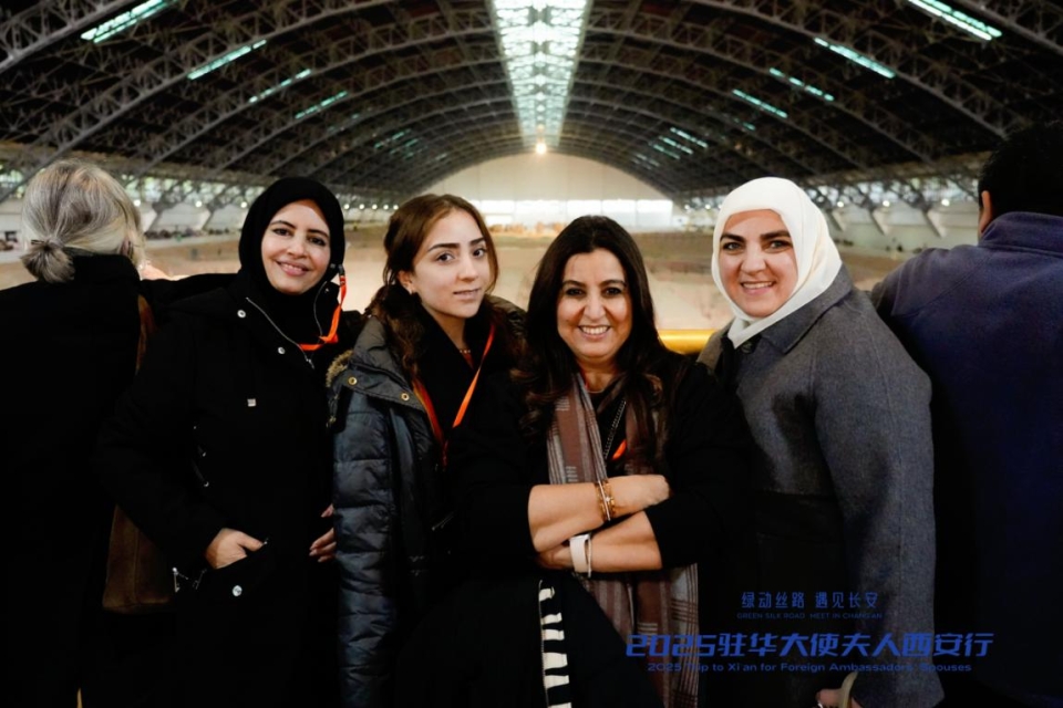 驻华大使夫人参观兵马俑 感受中华文明灿烂瑰宝_fororder_图片46