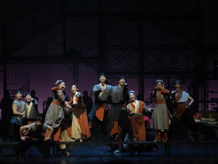 国风雅韵进校园 西安歌舞剧院原创音乐剧《花木兰》唱响家国情怀_fororder_微信图片_20260123093414_1056_356