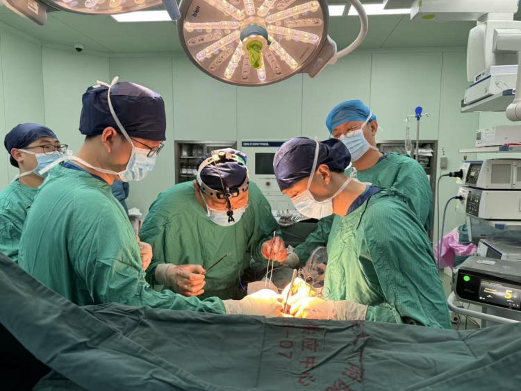 交大一附院肺移植百例达成 让生命重获自由呼吸_fororder_图片2