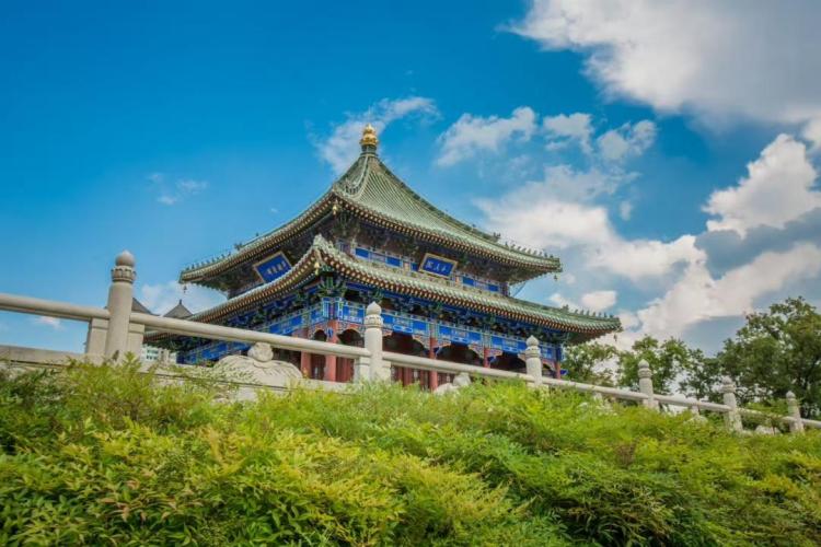 兴庆宫:寻迹唐诗古韵 邂逅“云想衣裳”的浪漫