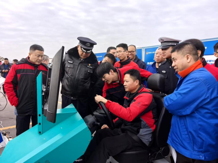 西安经开区:警企联动“122” 共筑交通安全网_fororder_图片1