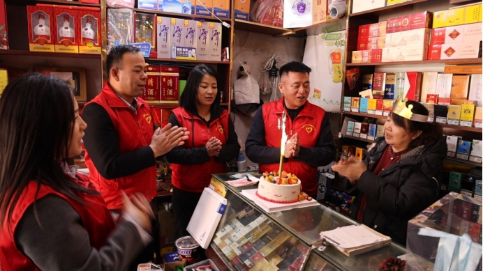 榆林府谷:志愿服务“花团锦簇” 文明城市“升温增色”_fororder_图片1