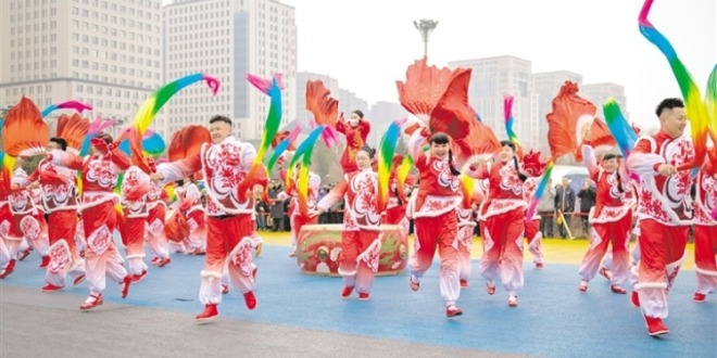 内蒙古呼和浩特：欢快的秧歌扭起来