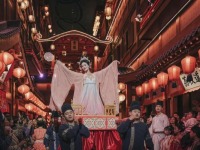 沉浸式体验再升级 长安十二时辰主题街区焕新迎客_fororder_61c2289105884bd7ada4d7b33a184e75.1920x1280.750x2147483647