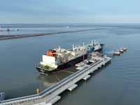 中海油“海上超级冷冻车”首航出境_fororder_cd139bb48952422c802c726602c0ee25.720x405