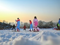 山西长治:冷冰雪 热活力 山西长治:冷冰雪 热活力