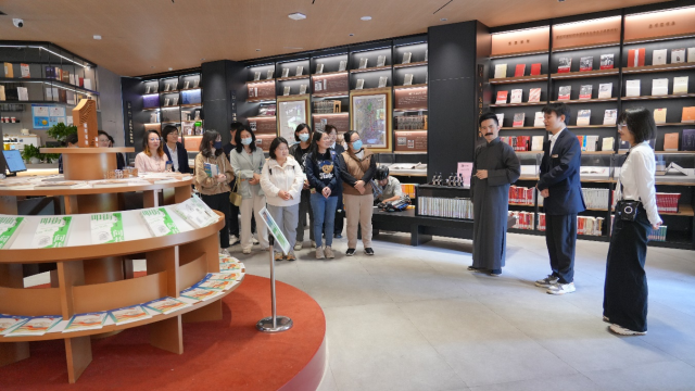 上海虹口举行公共图书馆服务宣传周暨世界读书日活动 上海虹口举行公共图书馆服务宣传周暨世界读书日活动_fororder_图片2