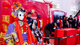 人机共舞，AI拜年！今年的春晚和庙会，被机器人“包场”了？