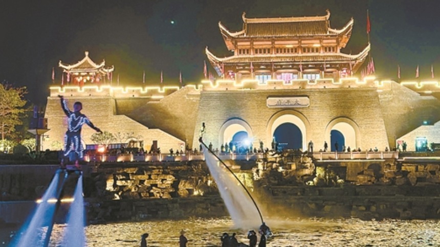 崇左太平古城：“壶”里乾坤烟火色