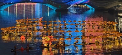 北京：非遗金龙巡游首次“游”进通州大运河