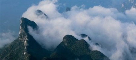 美不胜收！贵州六枝老王山现云海、佛光、日月同辉奇观