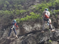 攀岩溯流，山水入画！南江大峡谷解锁“水陆空”体验新方式_fororder_ed5b91dbe8e5466497fb216b3de0e043.720x405