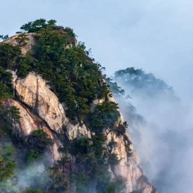 组图丨岱宗秋深 云涛漫染“仙”气十足