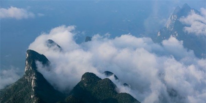 美不胜收！贵州六枝老王山现云海、佛光、日月同辉奇观_fororder_afcfb44ea7084563b9b2dde1f592bf30.600x400