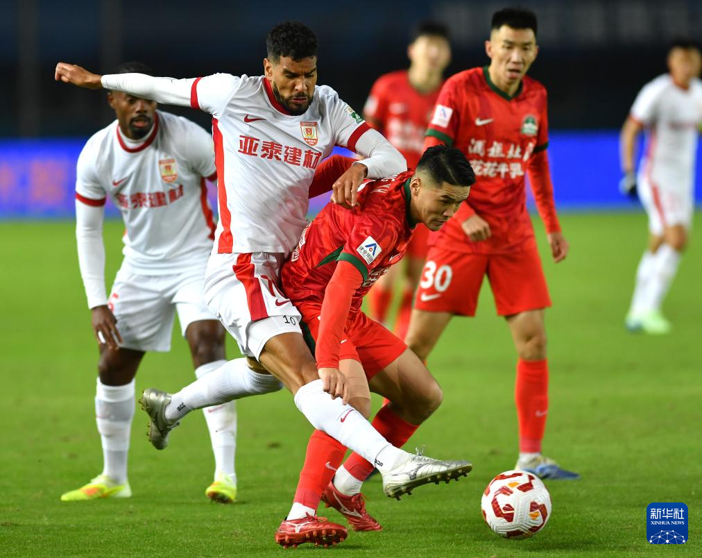 中超:河南俱乐部酒祖杜康胜长春亚泰 中超:河南俱乐部酒祖杜康胜长春亚泰