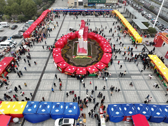 信阳市商城县第六届年货大集圆满收官 线上线下点燃春节消费市场_fororder_图片2