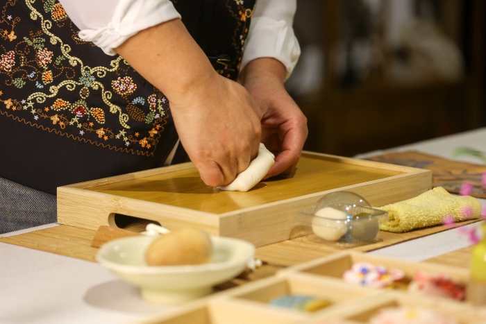 河南开封:传承宋代果子 品味非遗之美