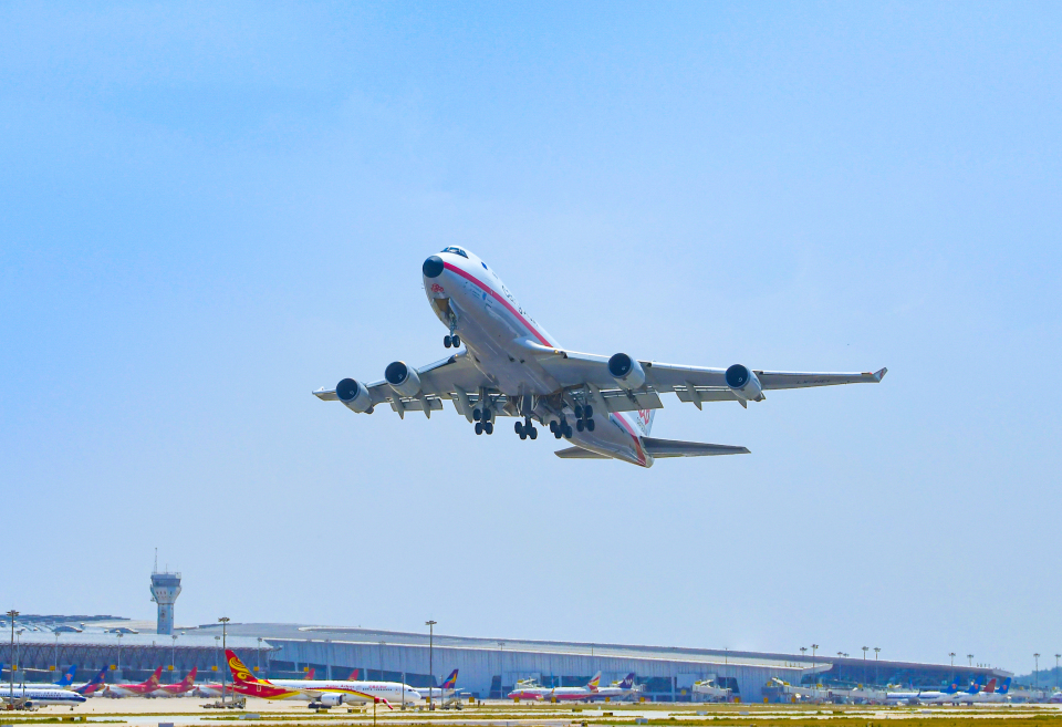 郑州新郑综合保税区11月拿下全国第一