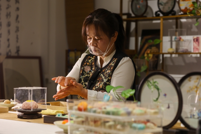 河南开封:传承宋代果子 品味非遗之美