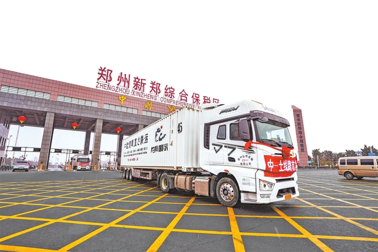 空中丝路 从“物流动脉”到“产业引擎”