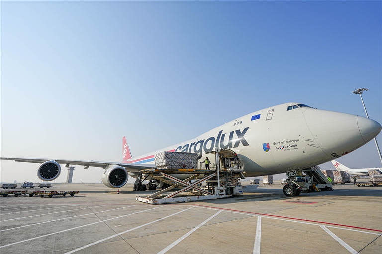 空中丝路新标杆 内陆开放强引擎_fororder_2