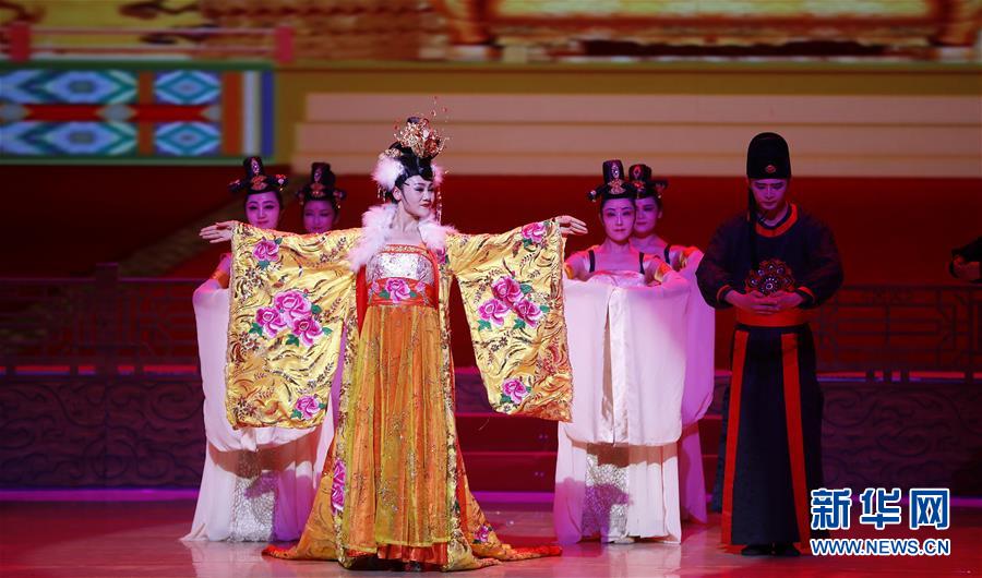 《甘州乐舞》在甘肃兰州上演