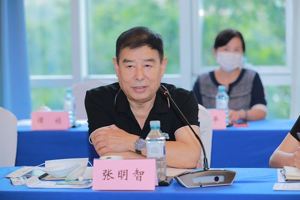 中广联合会召开广播电视文艺工作者加强职业道德建设座谈会_fororder_电视制片委员会会长张明智.JPG