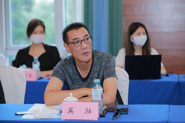 中广联合会召开广播电视文艺工作者加强职业道德建设座谈会_fororder_电视剧少年儿童演员委员会常务副会长 英  壮.JPG