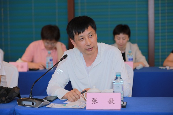 中广联合会召开广播电视文艺工作者加强职业道德建设座谈会_fororder_演员委员会副会长兼秘书长 张  歌.JPG