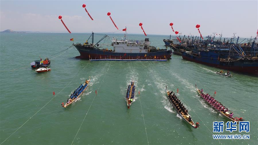 福建石狮：海上休渔活动多