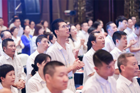 备注:文中的残障人士同意放照片(供稿 企业列表 三吴大地无锡 移动版)无锡远东集团心系慈善邀身障人士参加学习会