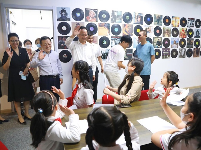 范卫平到中广联合会电视剧少年儿童演员委员会调研