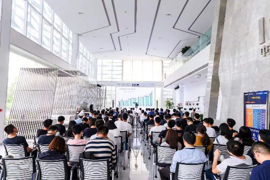 32万人才缺口 拿什么拯救“芯”未来？