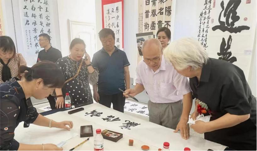 中广联合会书画摄影委员会举办2024海南紫砂书画艺术公益展_fororder_图片5