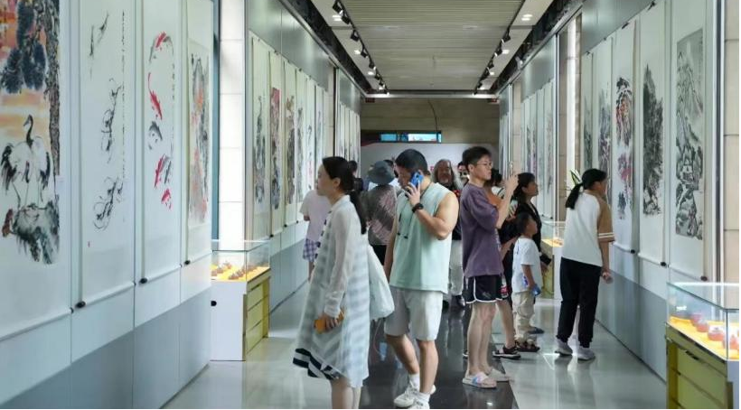 中广联合会书画摄影委员会举办2024海南紫砂书画艺术公益展_fororder_图片6