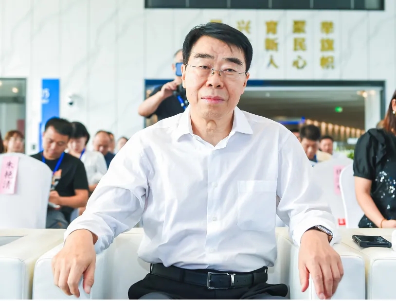 《守护长江 法治先行 》大型融媒体行动启动仪式在湖北举行_fororder_2