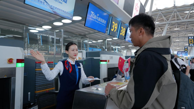 山东机场国庆中秋假期服务进出港旅客约95.6万人次_fororder_图片3(1)