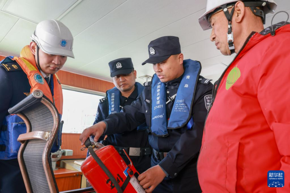 山东青岛:联合执法筑牢口岸安全防线_fororder_【山东青岛:联合执法筑牢口岸安全防线】6