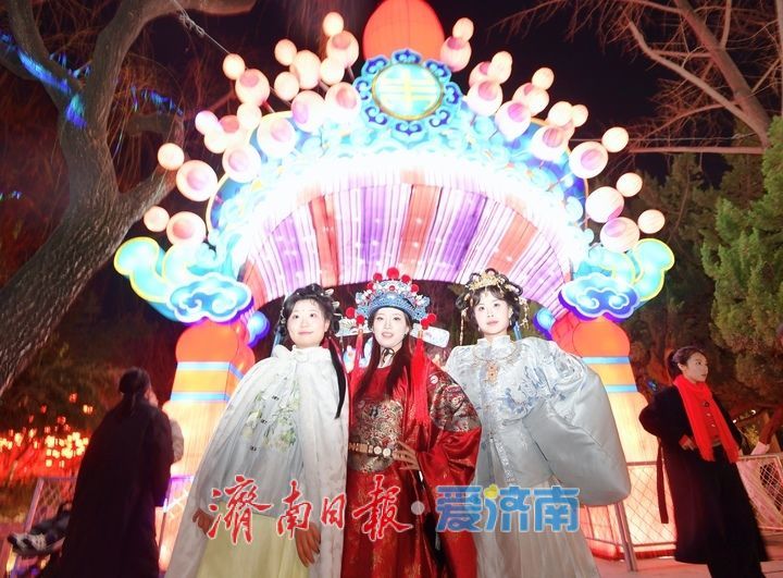 灯火璀璨年味浓,济南市第45届天下第一泉迎春花灯会进行试亮灯_fororder_【济南市第45届天下第一泉迎春花灯会】12