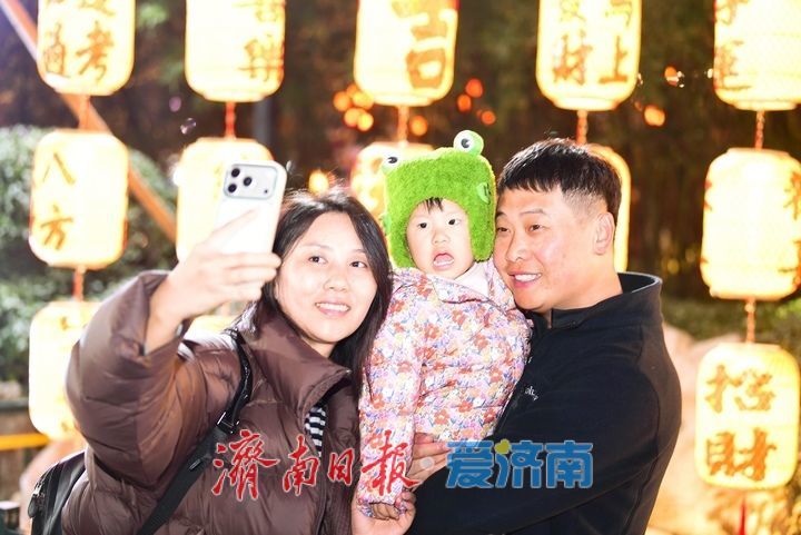 灯火璀璨年味浓,济南市第45届天下第一泉迎春花灯会进行试亮灯_fororder_【济南市第45届天下第一泉迎春花灯会】10