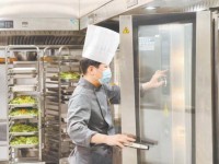北京：“AI机器人食堂”向市民开放