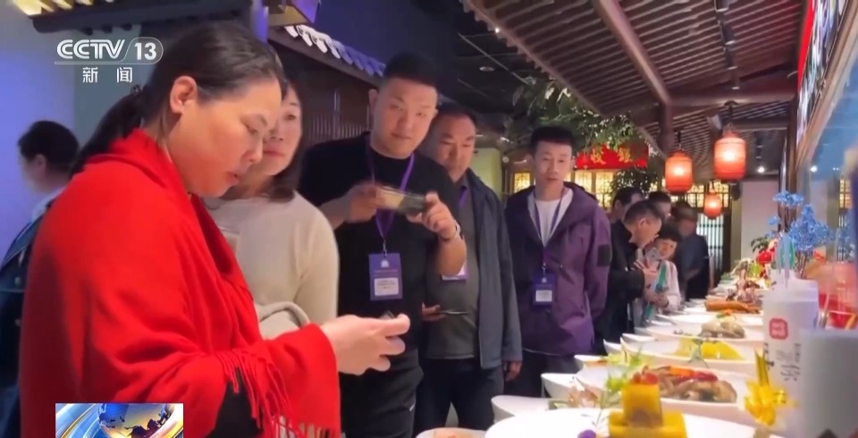 视频丨周周有演出月月有大戏 河南郑州演艺市场持续火热