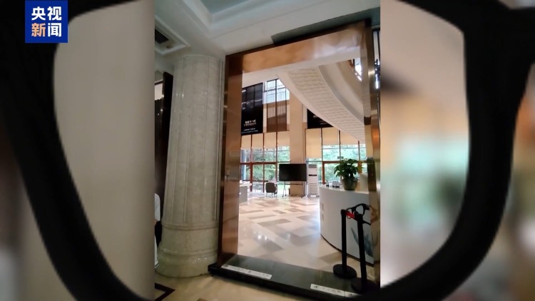 “工作搭子”升级了!看广东智能眼镜如何“玩转”纳米世界