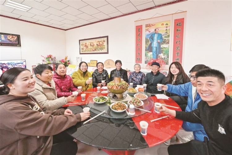 【新春走基层·走进西海固】薛庄村:“这日子,喜气多!”