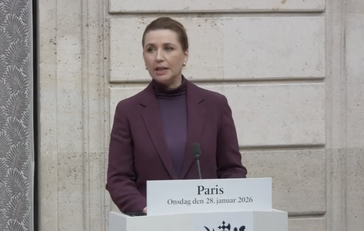 法国、丹麦及格陵兰岛领导人举行会见 讨论欧洲防务