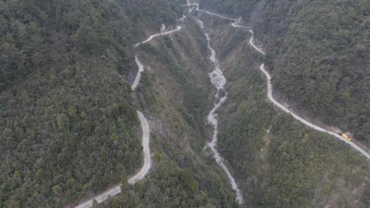 新春走基层|绝壁之上,一个“索道村”的新生