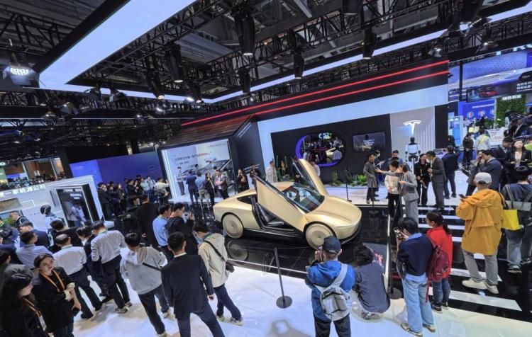 进博Walk丨各路品牌齐上阵 首发首秀亮点多