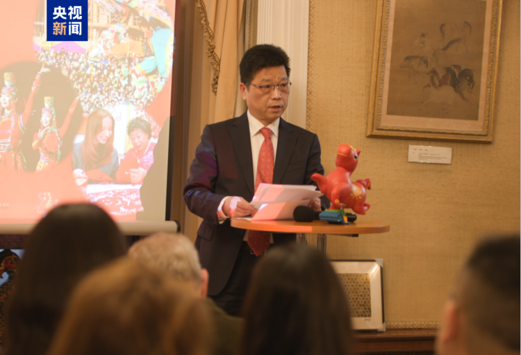 全球看春晚!总台春晚宣传片亮相英国“欢乐春节”系列活动启动仪式