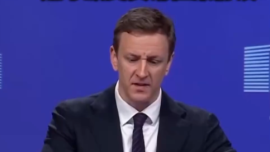 欧盟委员会要求美国遵守欧美贸易框架协议_fororder_企业微信截图_20260224100120