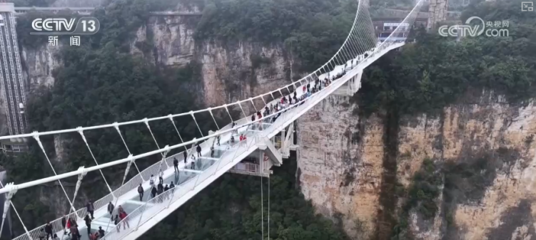 月度经济观察·10月份多领域数据出炉 经济继续保持平稳增长态势明显